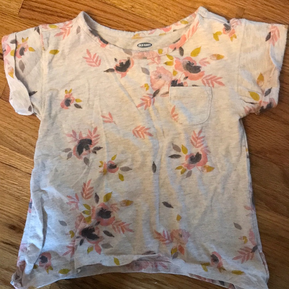 Old Navy short sleeve shirt